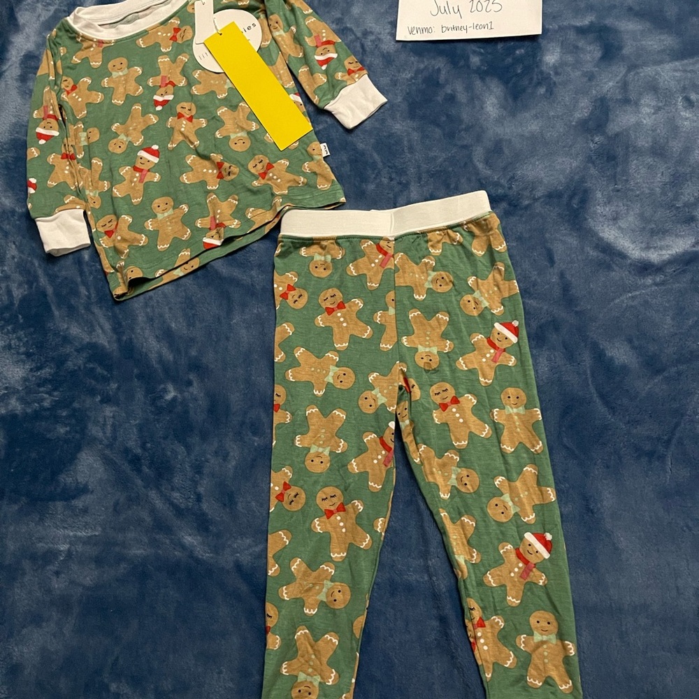 Little Sleepies Green gingerbread Pajama Set